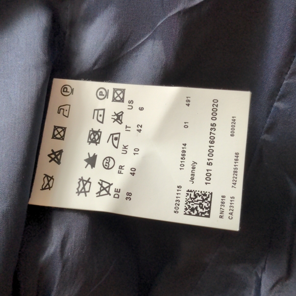 Hugo Boss Navy Blazer - Picture 4 of 10